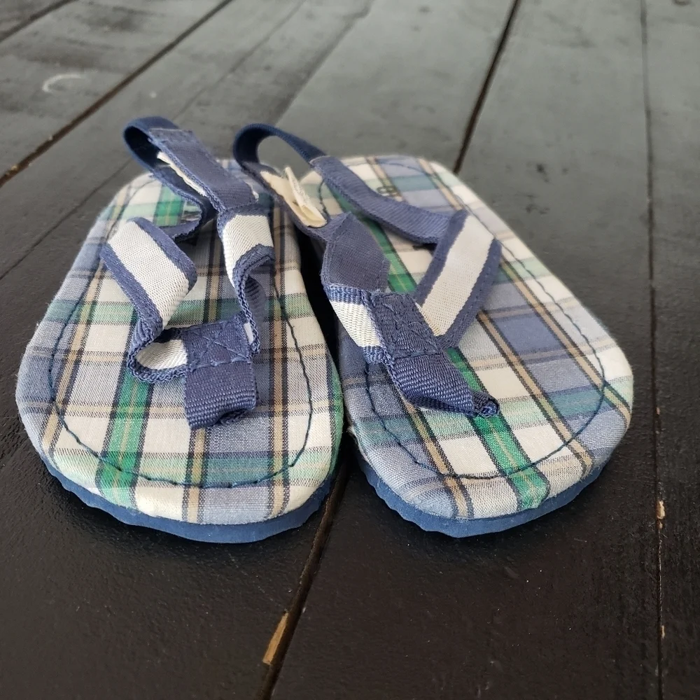 Old Navy Baby Boy Size 2 Green Blue Plaid Flip Flops Sandals Summer